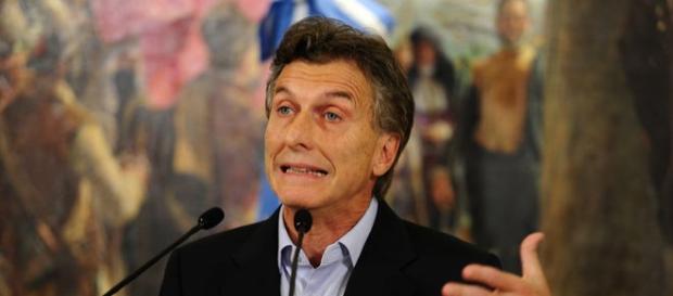 Ninguna de sus medidas benefician a trabajadores Ninguna de sus medidas benefician a trabajadores