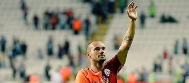 Wesley Sneijder vor dem Absprung bei Galatasaray Wesley Sneijder vor dem Absprung bei Galatasaray