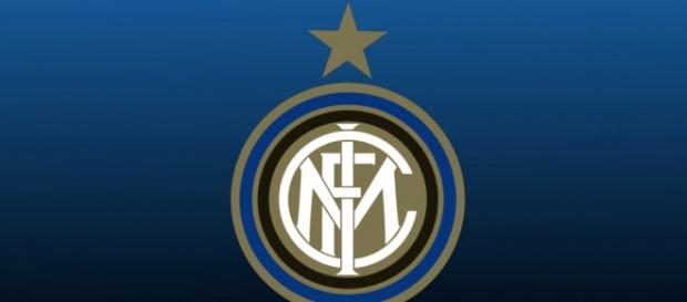 Il logo dell'Inter, prima in campionato Il logo dell'Inter, prima in campionato