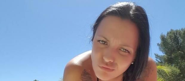 Facebook de Marta Cruz, concorrente da ´Quinta´. Facebook de Marta Cruz, concorrente da ´Quinta´.