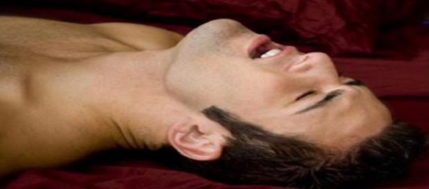 un chico a mitad de un orgasmo un chico a mitad de un orgasmo
