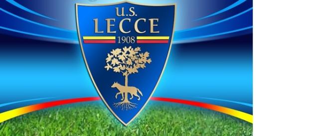 Il Lecce è molto impegnato nel calciomercato. Il Lecce è molto impegnato nel calciomercato.