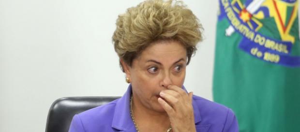 Recessão motiva impeachment de Dilma Recessão motiva impeachment de Dilma