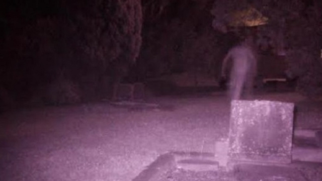 il Fantasma del cimitero San Bartolomeo a Sidney
