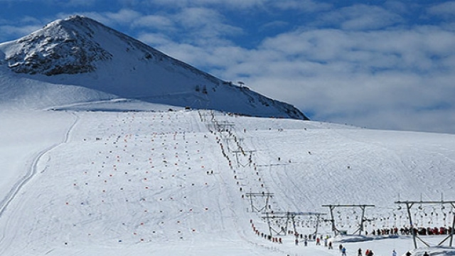 In foto, una pista da sci dello Stelvio