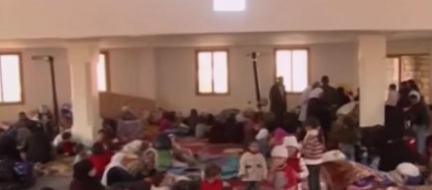 Refugiados sirios en espera de asilo. Refugiados sirios en espera de asilo.