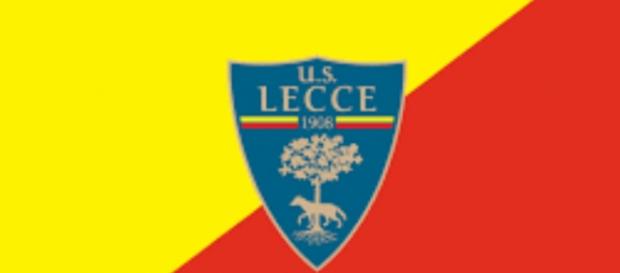 Il Lecce è molto impegnato nel calciomercato. Il Lecce è molto impegnato nel calciomercato.