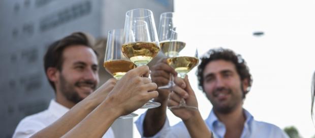 Three Bubbles for New Year’s Eve (Libiamo) Three Bubbles for New Year’s Eve (Libiamo)