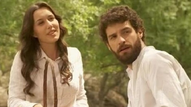 Aurora e Bosco scoprono di essere fratelli