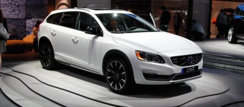 Volvo V60 XC Cross Country 2016