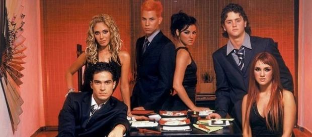 A novela 'Rebelde' e a banda 'RBD' A novela 'Rebelde' e a banda 'RBD'