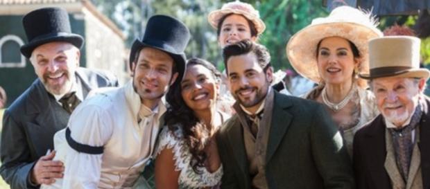 Elenco de 'Escrava Mãe' - Imagem: Instagram Elenco de 'Escrava Mãe' - Imagem: Instagram