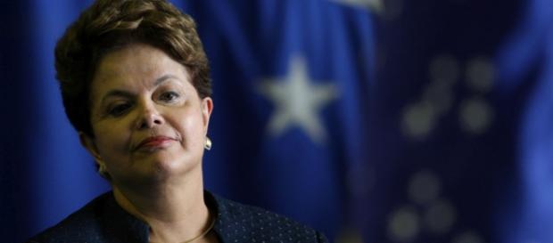 Governo Dilma limitou-se a elevar impostos em 2015 Governo Dilma limitou-se a elevar impostos em 2015