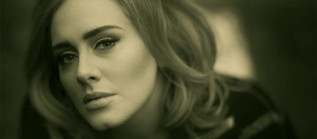 'Hello' tornou-se o primeiro single do álbum '25' 'Hello' tornou-se o primeiro single do álbum '25'