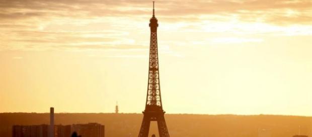 Parigi al centro dei fatti 2015 Parigi al centro dei fatti 2015