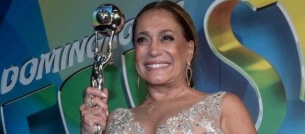 Susana Vieira recebe Troféu Mário Lago Susana Vieira recebe Troféu Mário Lago