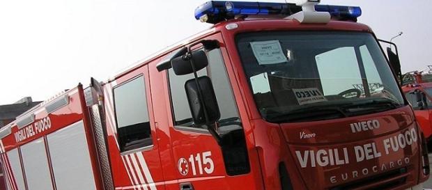 A Crosia (CS) un uomo salvato dai VdF A Crosia (CS) un uomo salvato dai VdF