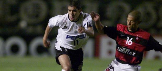 Alex marcando Ricardinho nos tempos de Flamengo Alex marcando Ricardinho nos tempos de Flamengo
