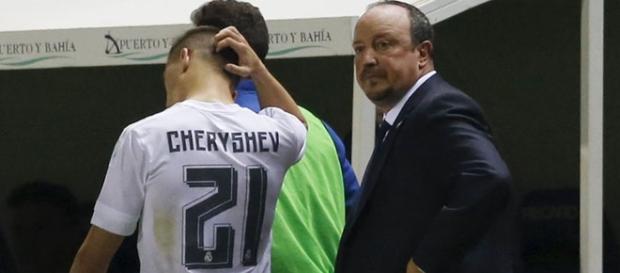 Cheryshev, siendo sustituido frente al Cádiz Cheryshev, siendo sustituido frente al Cádiz