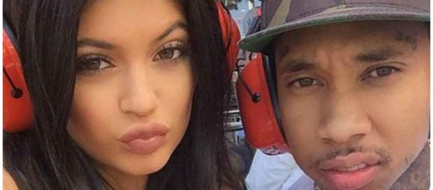 Kylie Jenner com o namorado Tyga Kylie Jenner com o namorado Tyga