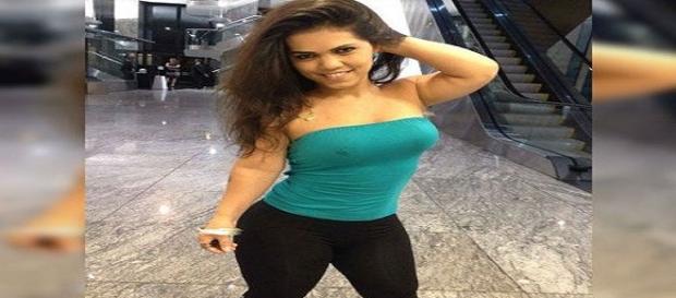 Atriz e modelo, anã é a mais sexy do mundo Atriz e modelo, anã é a mais sexy do mundo
