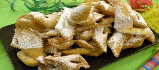 Chiacchiere: il dolce più preparato a Carnevale Chiacchiere: il dolce più preparato a Carnevale