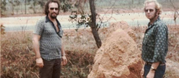 Foto tirada em 1975, aos 2 irmãos no Brasil Foto tirada em 1975, aos 2 irmãos no Brasil