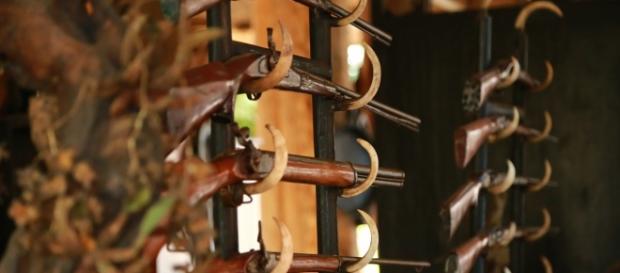 Hunting rifles. (Pixabay commons) Hunting rifles. (Pixabay commons)