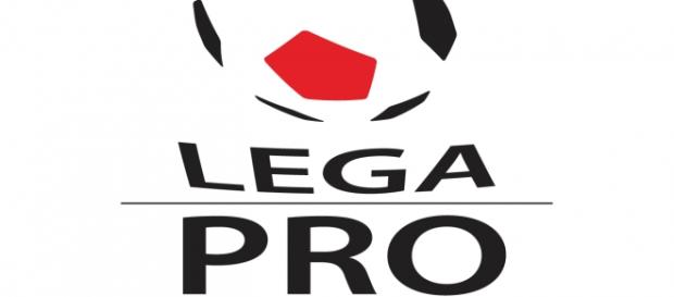 Tante trattative per il calciomercato. Tante trattative per il calciomercato.