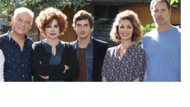 I protagonisti di "Tutto Pu&ograve; Succedere"
