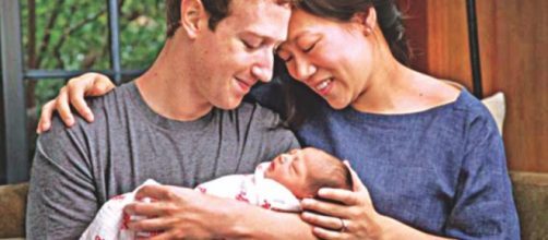 Mark Zuckerberg assieme alla moglie e alla figlia