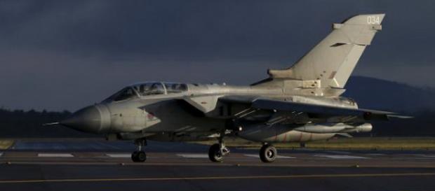 Avioanele britanice au atacat ISIS, in Siria Avioanele britanice au atacat ISIS, in Siria