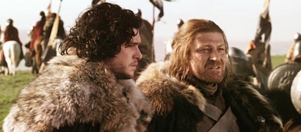 Jon Nieve y Eddard Stark en su despedida Jon Nieve y Eddard Stark en su despedida