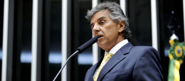 Pedido de impeachment de Dilma é lido Pedido de impeachment de Dilma é lido