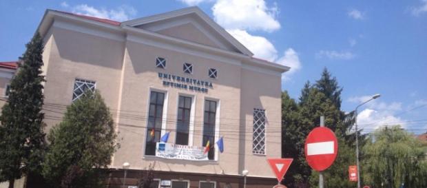 Universitatea "Eftimie Murgu" Reşiţa Universitatea "Eftimie Murgu" Reşiţa