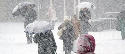 Scena di una tipica nevicata invernale