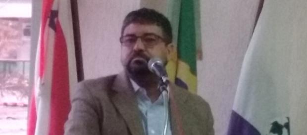 Prefeito perdeu o decoro e xingou eleitores Prefeito perdeu o decoro e xingou eleitores