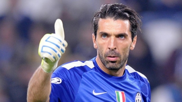 Gigi Buffon non &egrave; ancora stanco di stupire