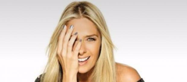 Adriane Galisteu não conseguiu emplacar em 2015 Adriane Galisteu não conseguiu emplacar em 2015
