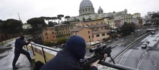 Capitali europee sotto massima sorveglianza Capitali europee sotto massima sorveglianza