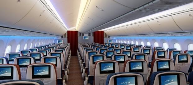 Interior de um boeing 787-800. Interior de um boeing 787-800.