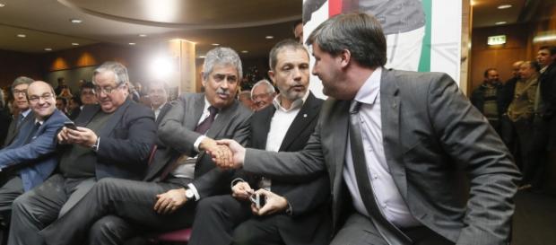 Os dois Presidentes não têm boas relações Os dois Presidentes não têm boas relações