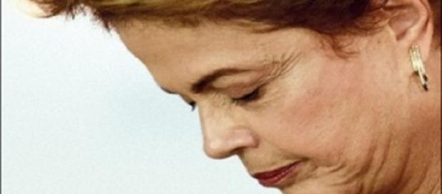 Revista culpa Dilma pela crise econômica Revista culpa Dilma pela crise econômica