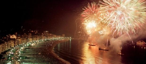 Rio inivesti uma fortuna em festa e esquece saúde Rio inivesti uma fortuna em festa e esquece saúde