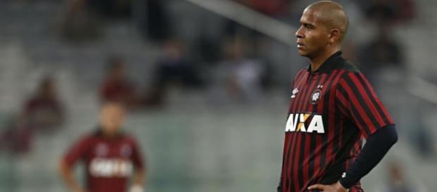 Walter não é mais jogador do Atlético Walter não é mais jogador do Atlético