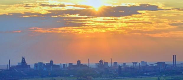 ArcelorMittal nu mai vrea taxă de poluare ArcelorMittal nu mai vrea taxă de poluare