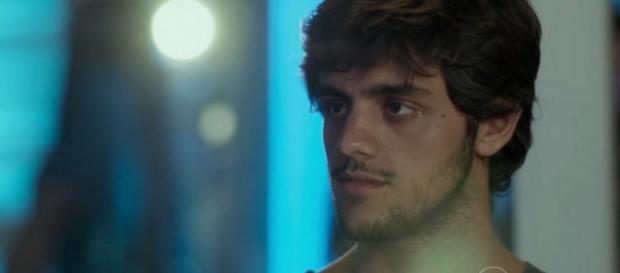 Jonatas é expulso por Eliza em 'Totalmente Demais' Jonatas é expulso por Eliza em 'Totalmente Demais'