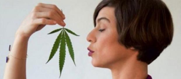 Maria Paula revela que parou de fumar maconha Maria Paula revela que parou de fumar maconha