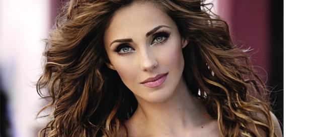 Se rumora que a ex-rbd esteja grávida Se rumora que a ex-rbd esteja grávida