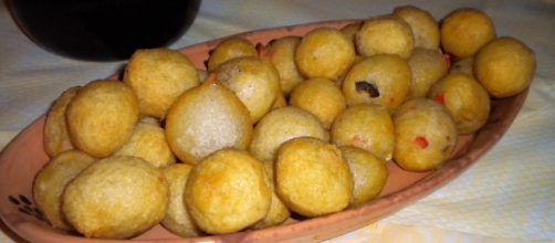 Pittule: tradizionali frittelle di pasta lievitata